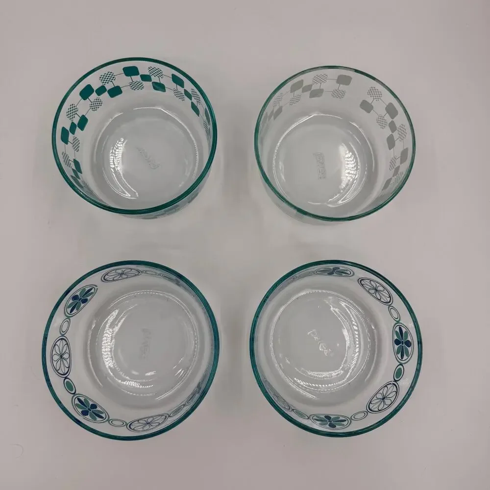 Lot Of 4 Pyrex #7201 6